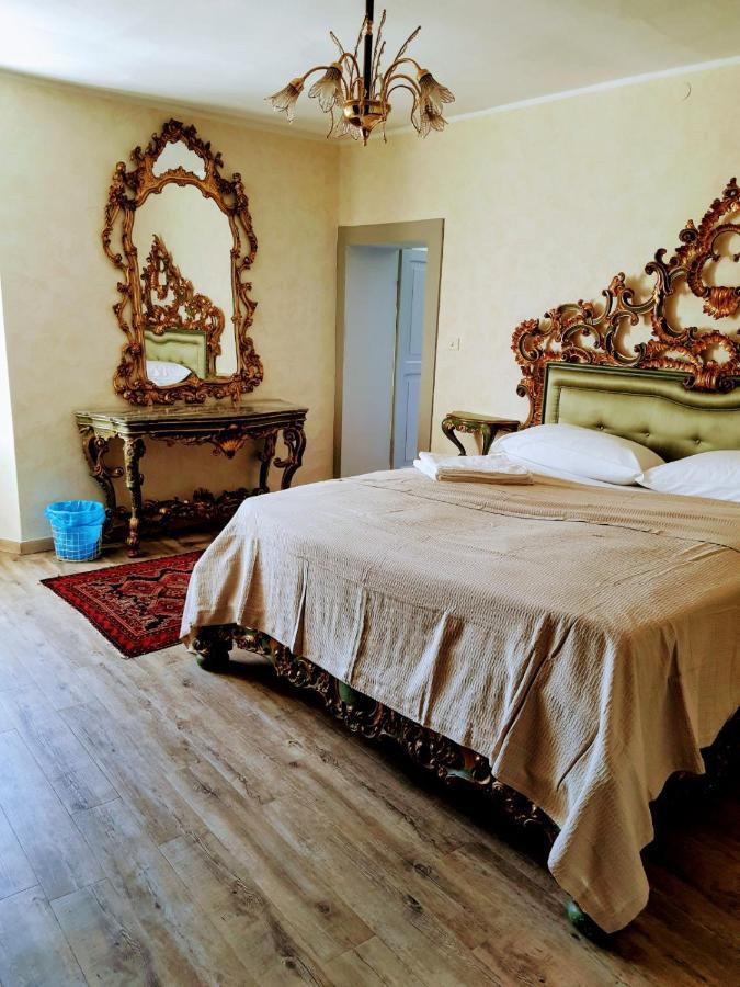 Willa Casale Storico Enzo Castelnuovo del Garda Zewnętrze zdjęcie